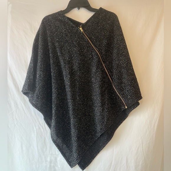 Betabrand Asymmetrical Zip Poncho Cape - Picture 1 of 5